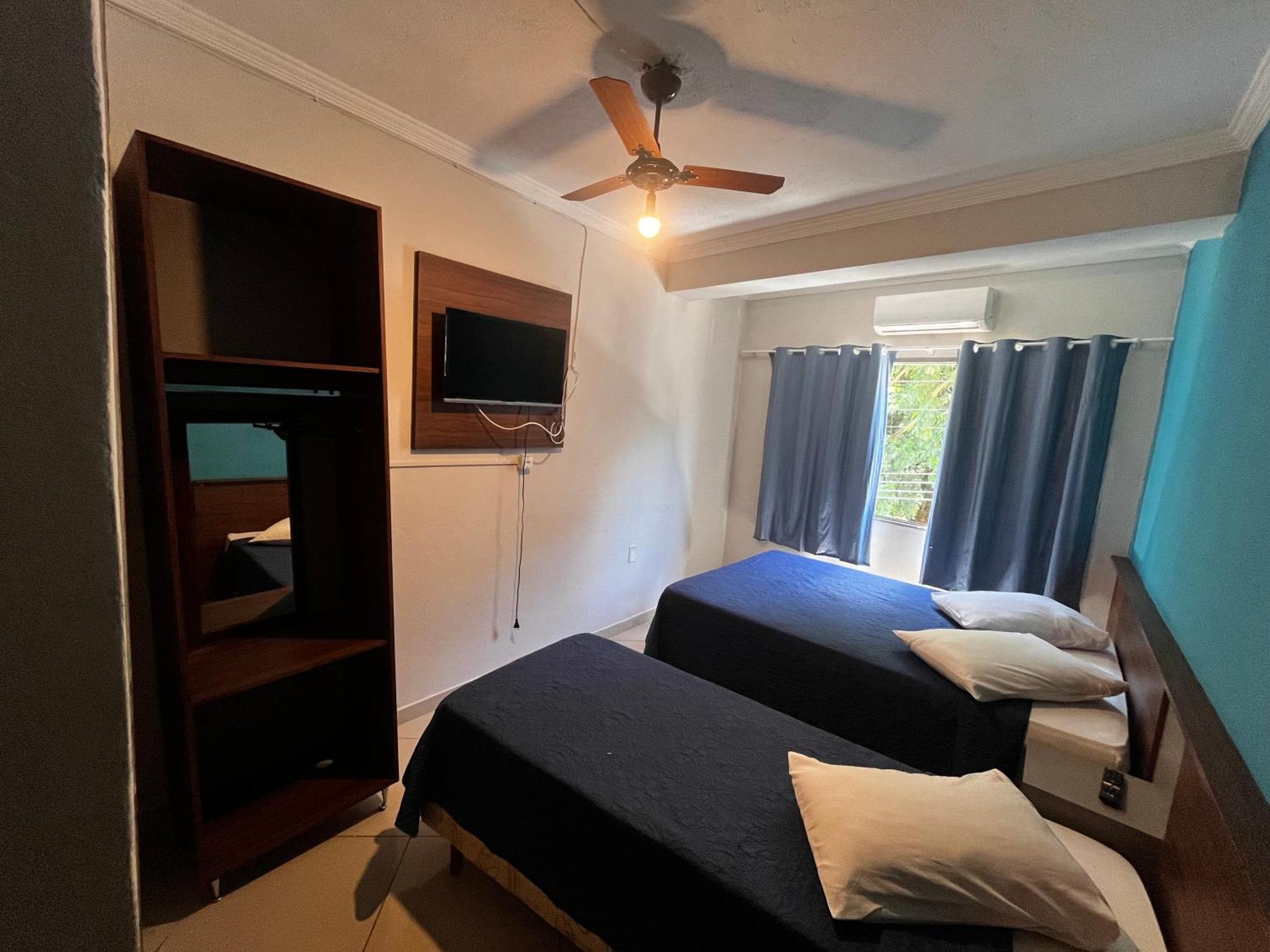 Hotel Cesar Nogueira Aparecida  Buitenkant foto